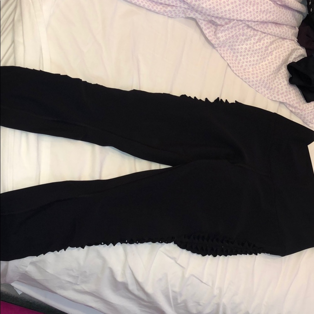 alo black leggings